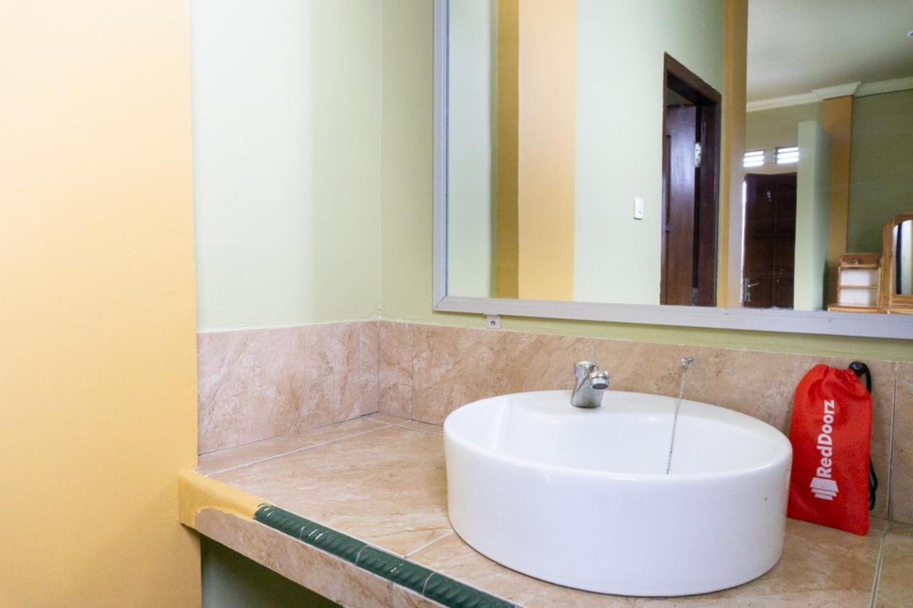 Hotel Reddoorz Near Senaru Rinjani Zewnętrze zdjęcie